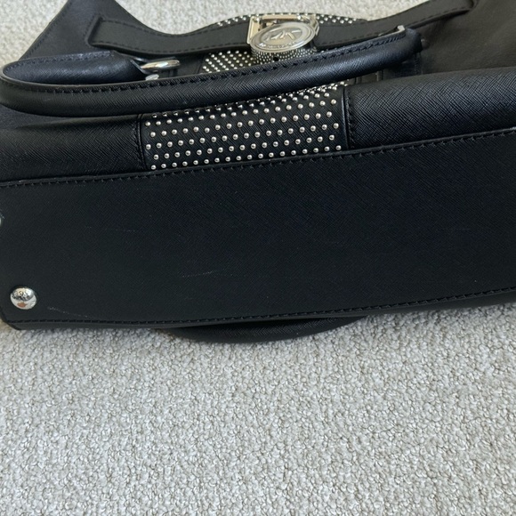 Matching Michael Kors purse and wallet - Picture 8 of 11